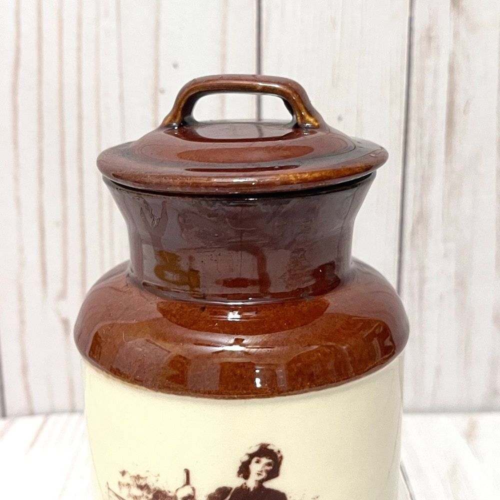 Vintage MCM McCoy USA #251 Woman Churning Butter  Brown & Beige Canister w/Lid - Picture 5 of 12